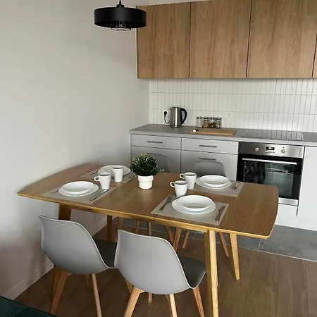 Superapart Targowek, Free Parking